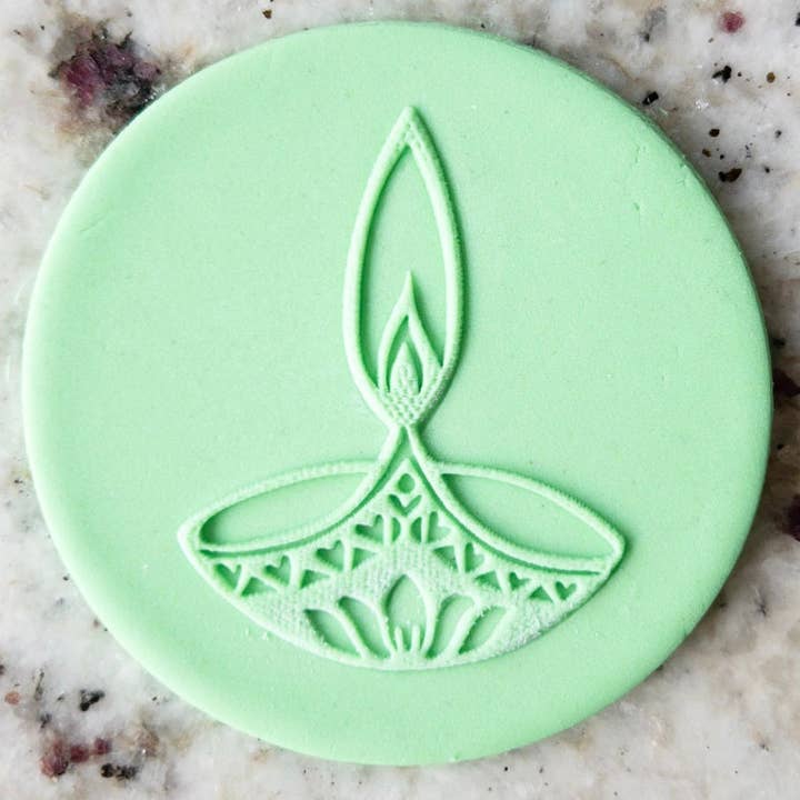 Tampon à gaufrer Diya 3 Pop-Up pour biscuits, biscuits, Diwali pour la vente par Cut Bake Stamp