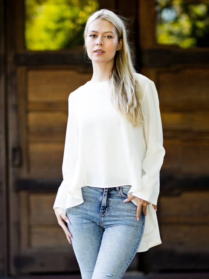 Urban Diction Off-White Hi-Low Hem Top for wholesale by Urban Diction