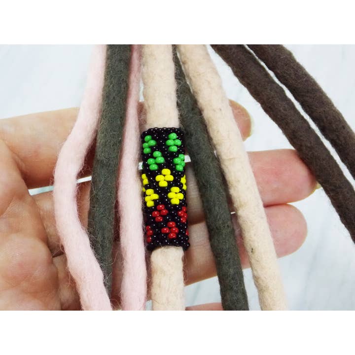 Ninolia – Engroshandel Hårtilbehørssæt – Kvinder – Rasta Loc smykker Hår Tilbehør Dread Schmuck Loc perler Flag Jamaicanske Tilbehør Hår Smykker til Locs Rasta Hår Perler Fletning Manchetter9