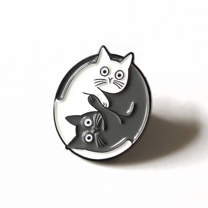 Yin Yang katter emaljstift för wholesale av RippleSplash Studio