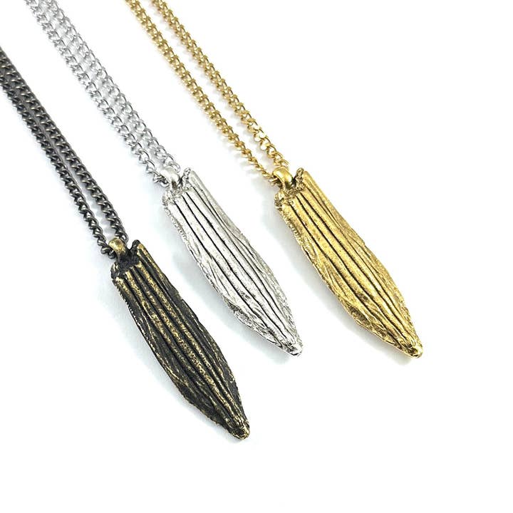 Crunchy Diva Designs – wholesale Pendant/charm necklace – Organic Casting Collection - Fossilized Ray Tail Necklace3