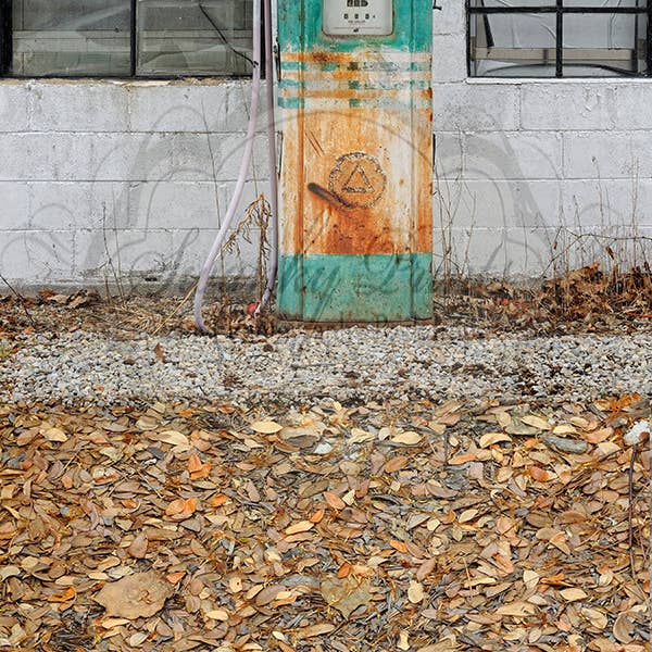 Twee in één 6ft x 12ft/Roestige benzinepomp en lommerrijke vloer voor wholesale door Swanky Prints