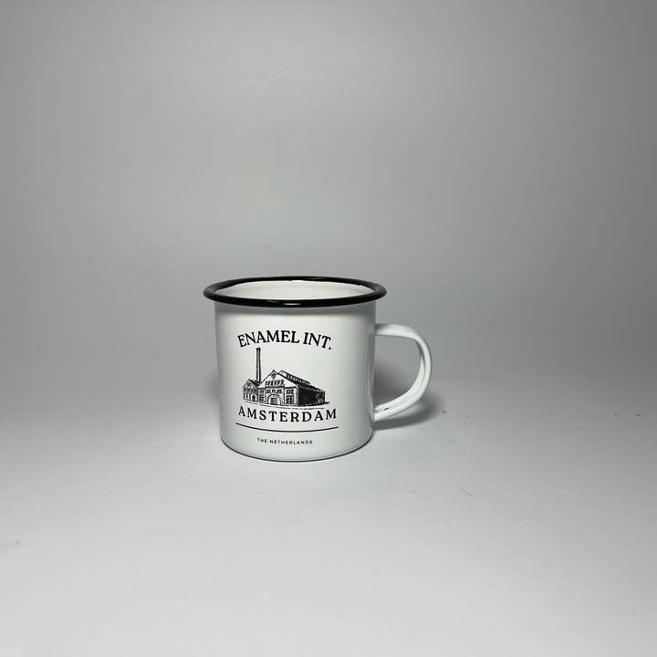 TRAAGOODS.COM - Wholesale Coffee Mug - Enamel Mug White Enamel Factory Amsterdam2