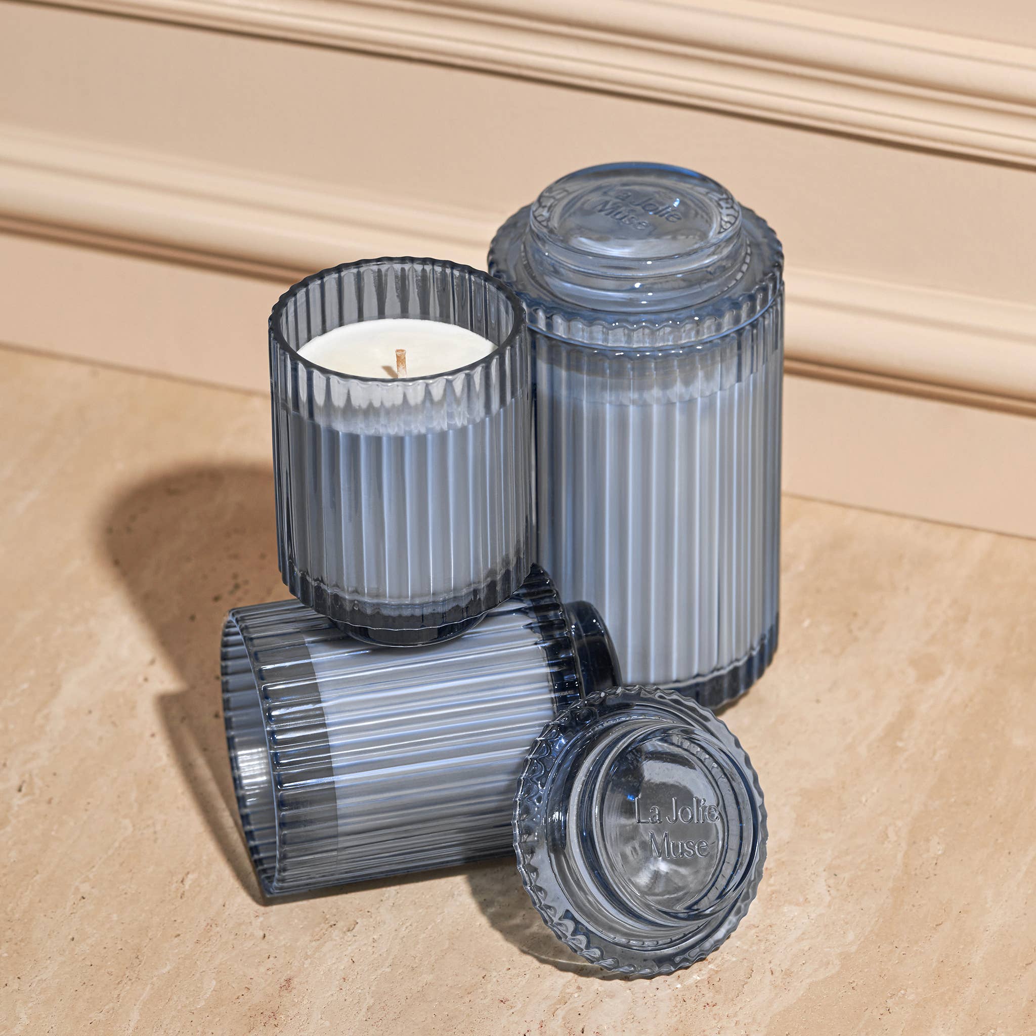 La Jolie Muse - Wholesale Jar/Filled Candle - Scented Candle - Bora Bora - 7oz | La Jolie Muse1