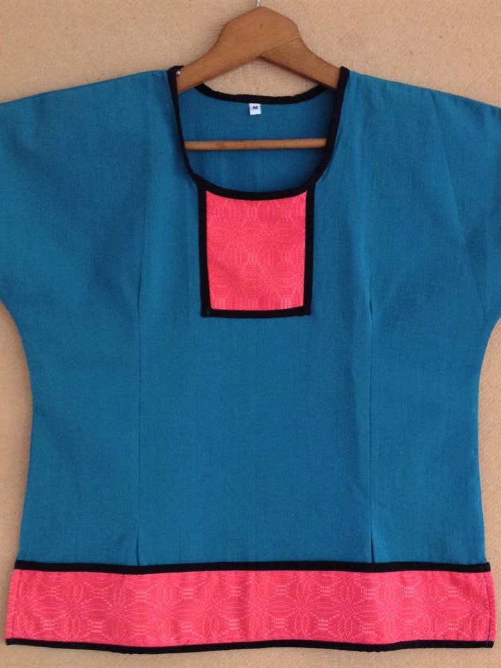 Blusa bordada mexicana de Oaxaca para venta al por mayor de TIERRAMIA