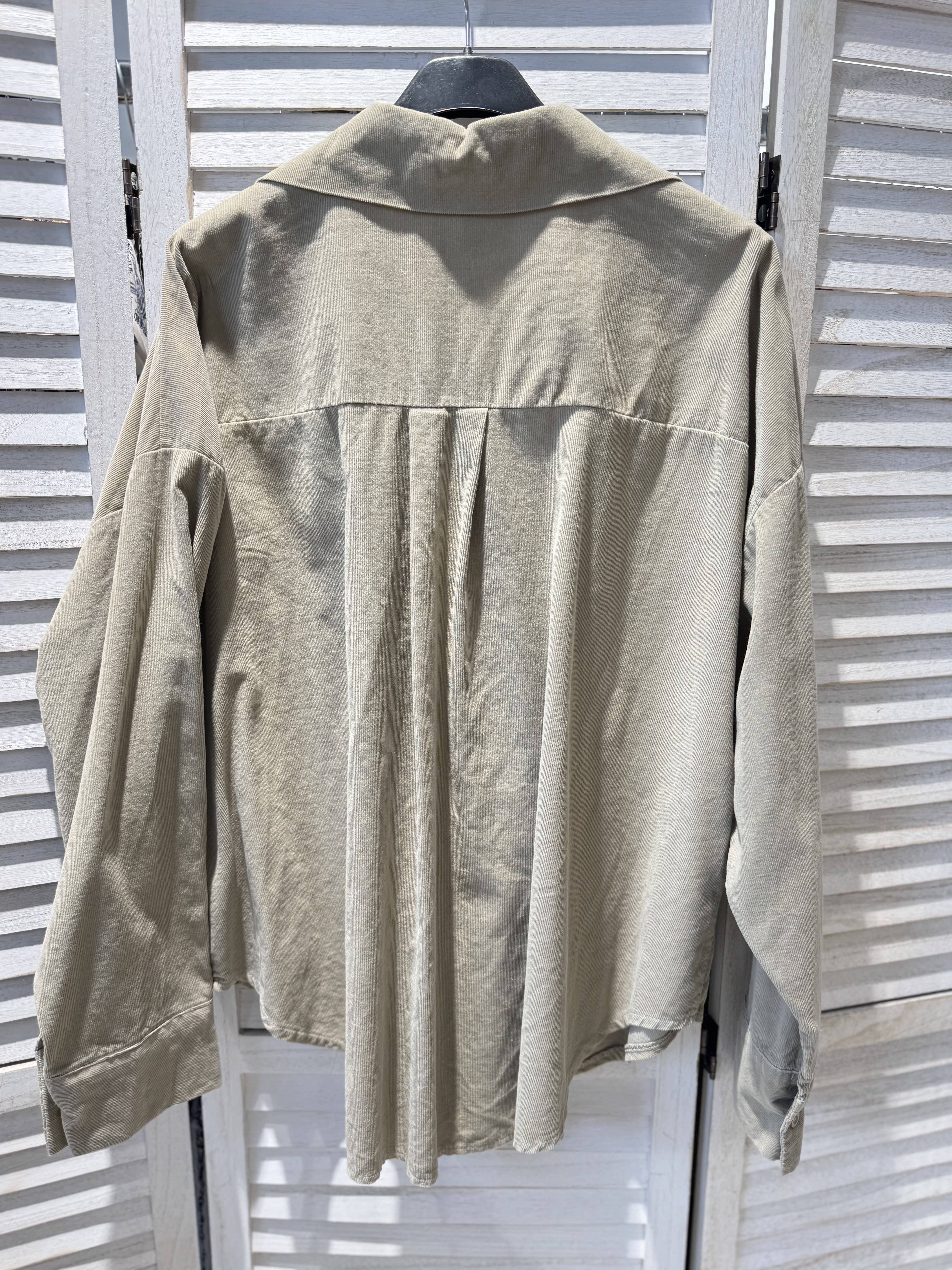 beige Camicia oversize ricamata in vendita all'ingrosso su Faire3