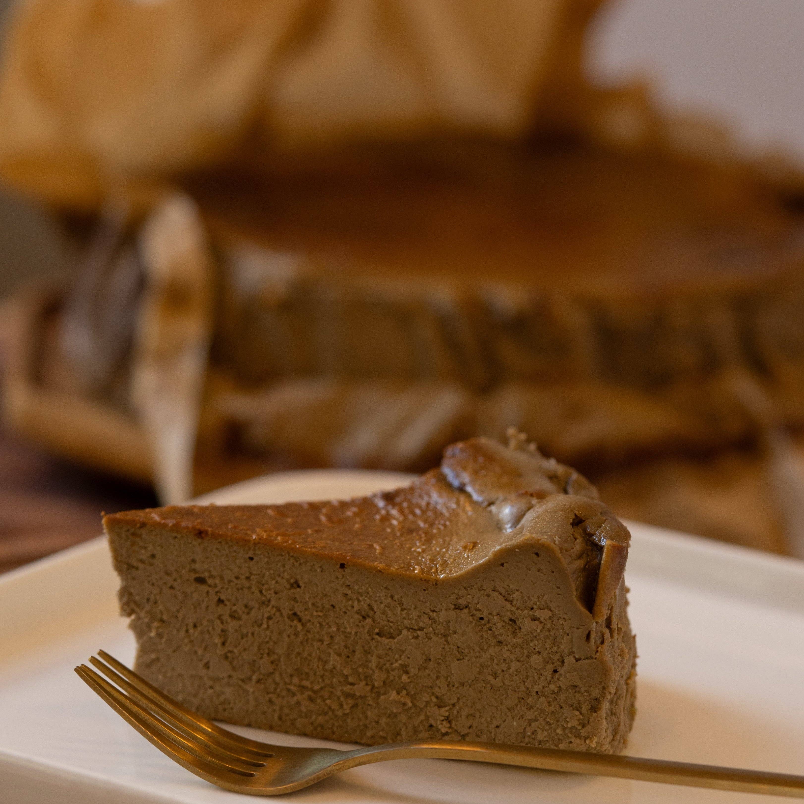 Ember Bakery - Wholesale Cake - Hojicha Basque Cheesecake1