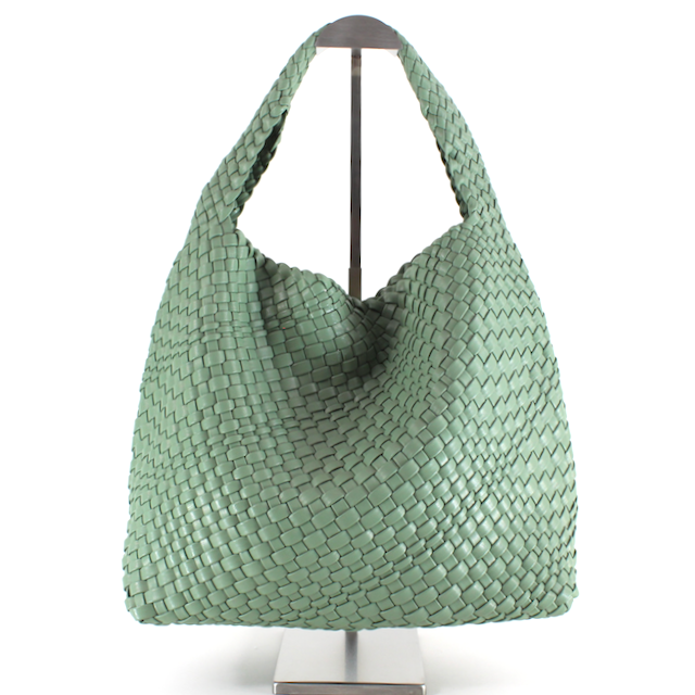 Pretty Persuasions - Wholesale Shoulder Bag - Women's - P23067 Woven Hobo Bag w/Cosmetic Pouch23