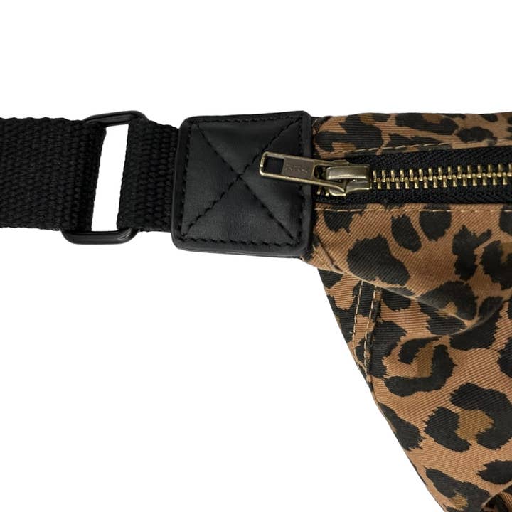 Sixton London – wholesale Crossbody bag – Women's – Brixton cross body sling bag - brown leopard print - large7