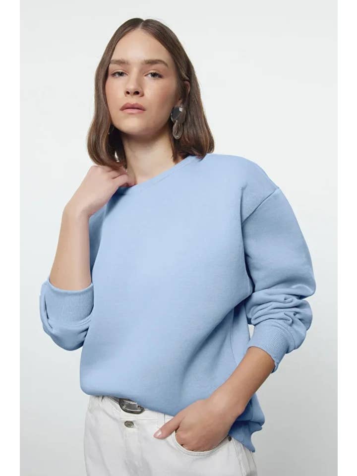 Hoxton Gal – wholesale Sweatshirt – Women's – Thick Fleece-Lined Regular Fit Crew Neck Basic Knit Sweatshirt