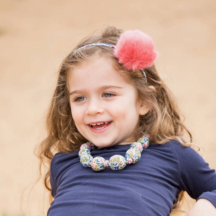 Peppercorn Kids - Wholesale Kids Necklace - Kids - Girls Beaded Cloth Necklace - Flower Bursts- Blue2