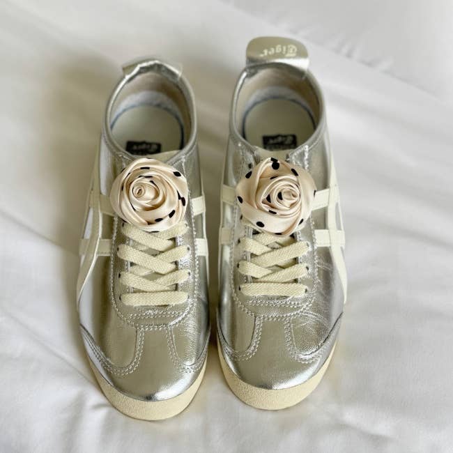 MOND HAUS - Wholesale Shoe Jewelry - Women's - Roselle Shoe Clip, Polka Dot Pattern Satin Rose Charm1