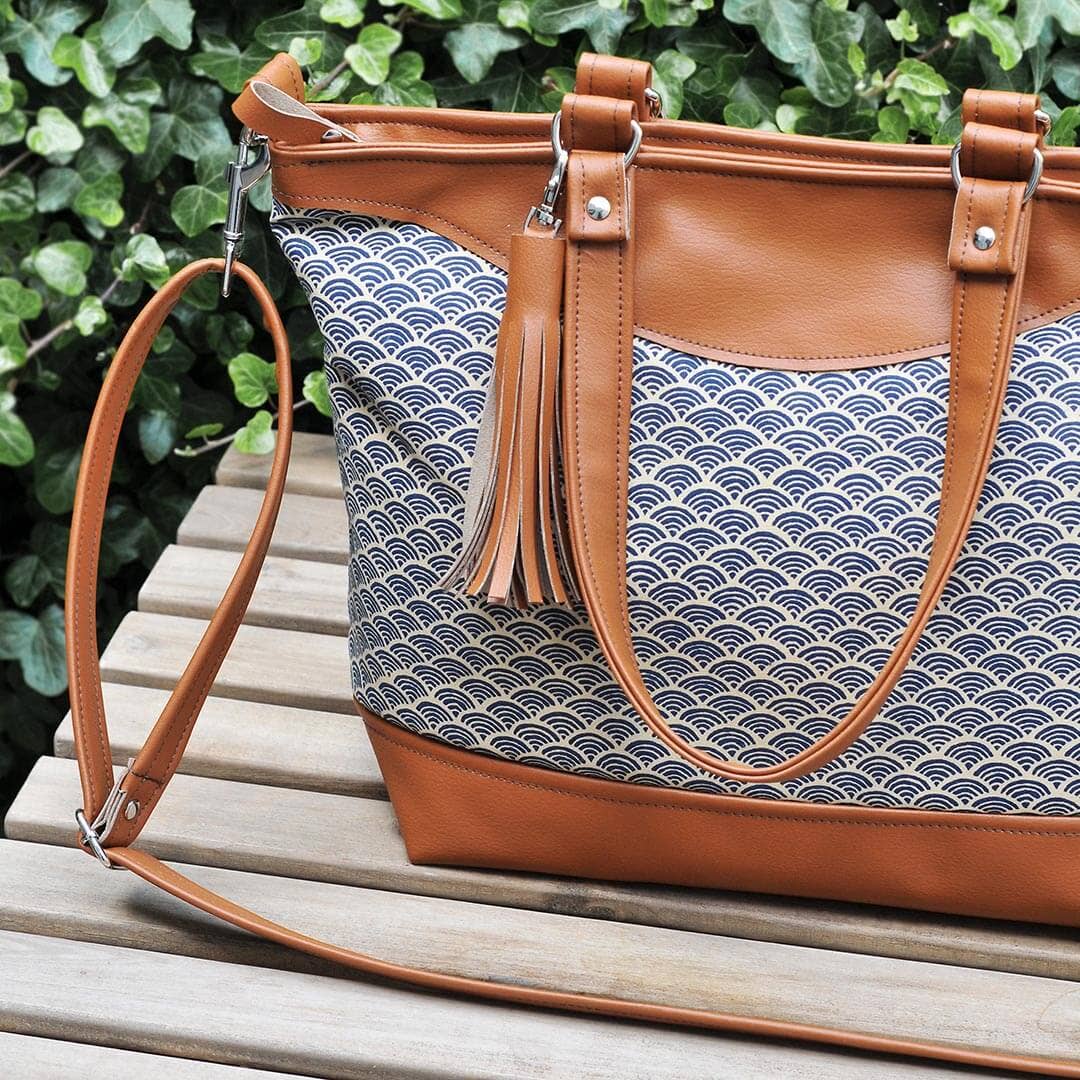 Lauren Holloway - Wholesale Shoulder Bag - Women's - Georgina Shoulder Bag - Blue Japanese Wave9