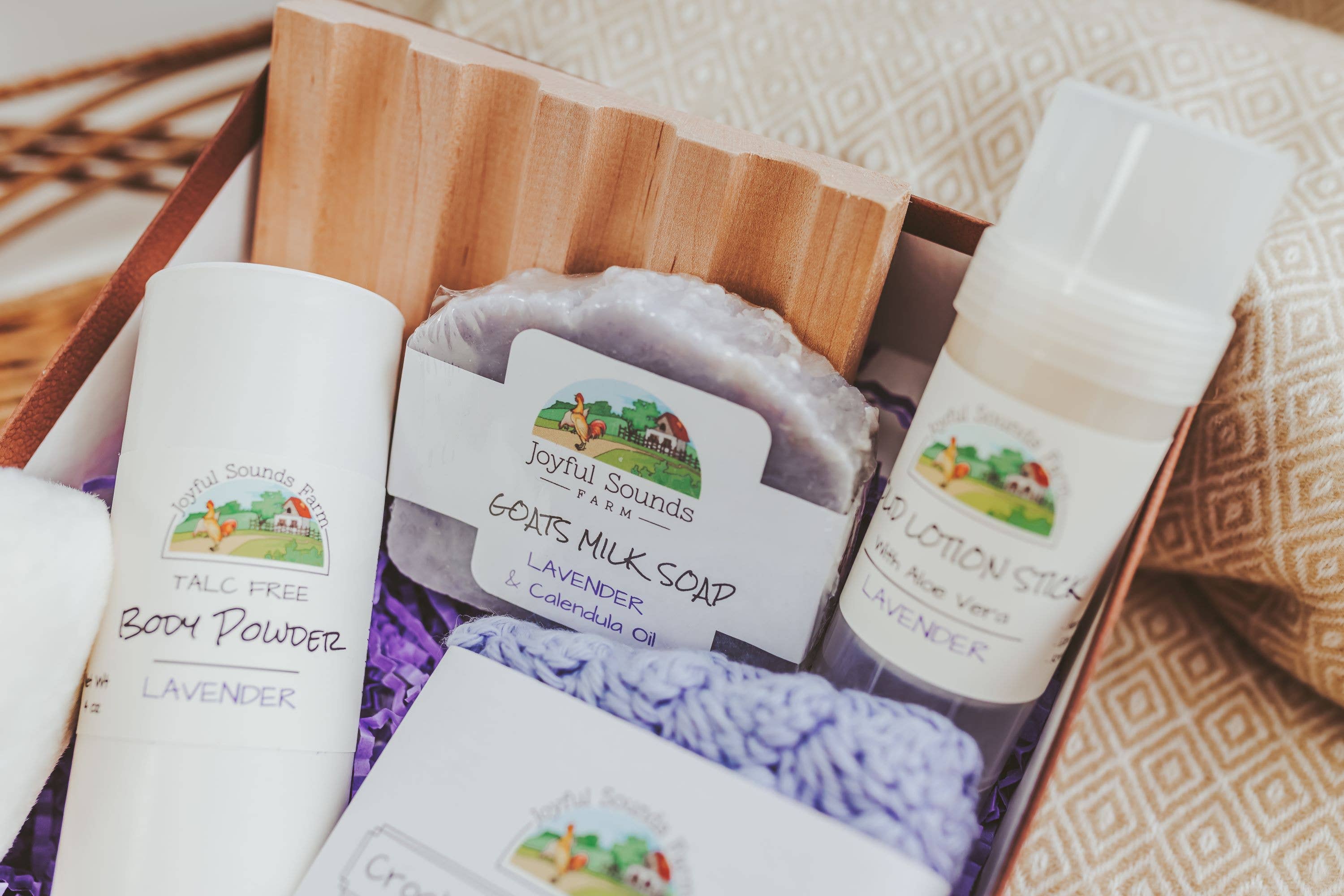 Joyful Sounds Farm - Vente Set de bain et corps - Coffret cadeau de savon au lait de chèvre, anniversaire, appréciation, soins personnels1