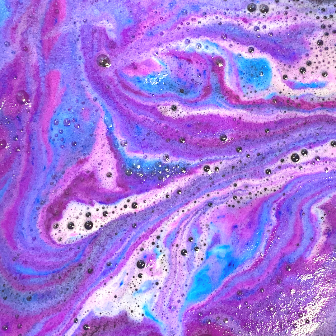 Bathe Enchanted – wholesale Bath bomb/fizz – Shimmering Bat Bath Bomb2