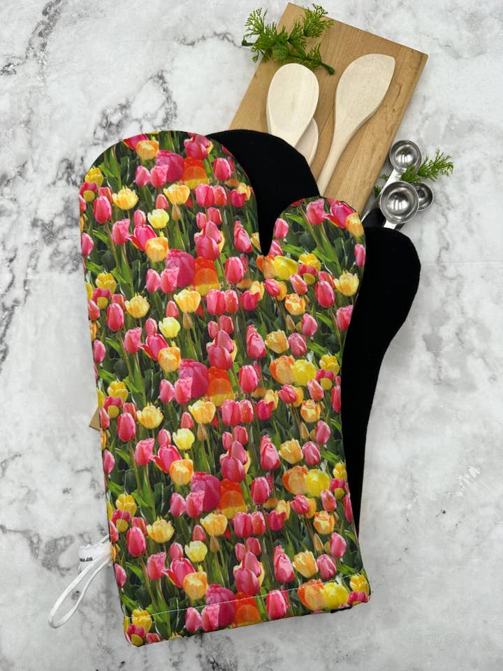 Gants de cuisine Tulipes. Une PAIRE de gants de cuisine. pour la vente par MS Creations