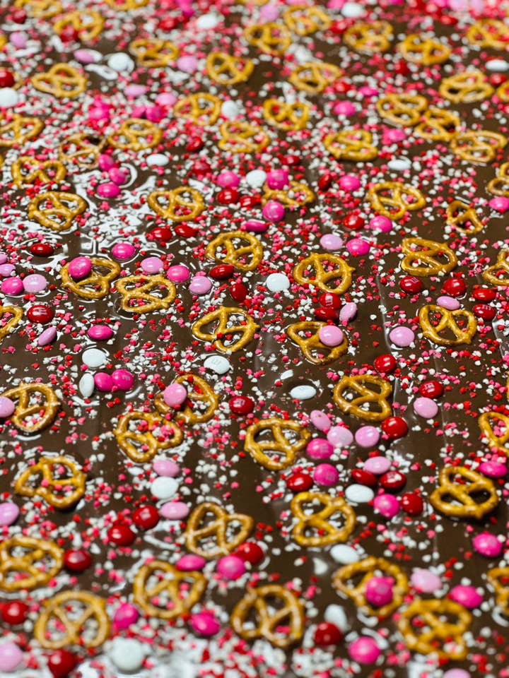 JOURNÉE DE L'AMOUR BARK ! pour la vente par Carolina Candy Company