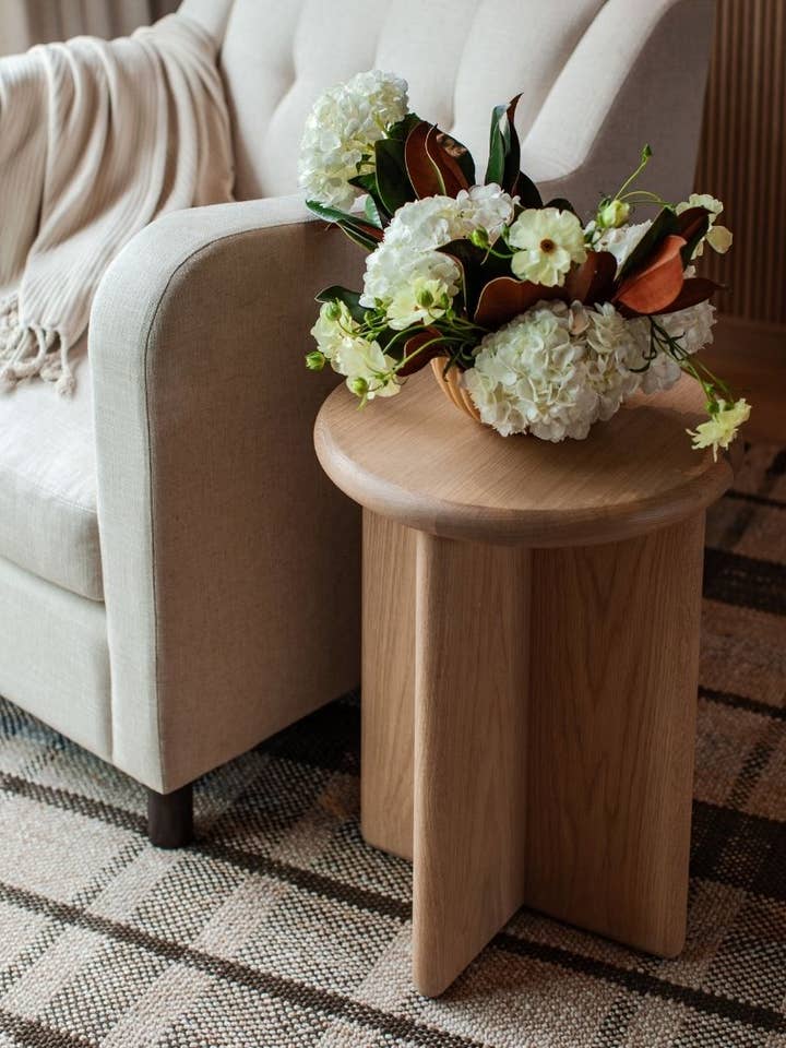 Austin Side Table for wholesale by Le Maé by Lindye