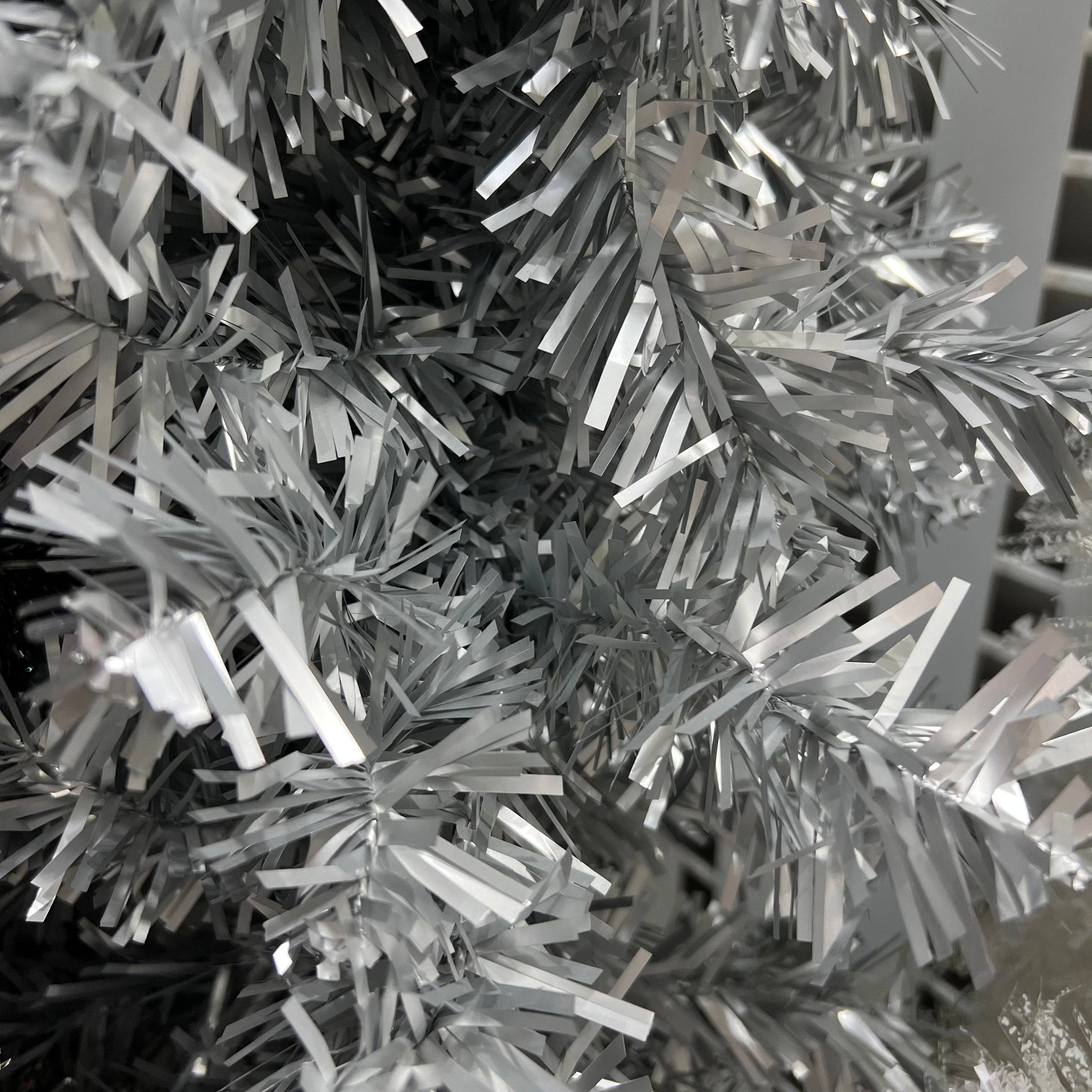 Green Import Limited - Wholesale Christmas Decoration - XM12639 CHUNKY CUT TINSEL PICKx5,14in7