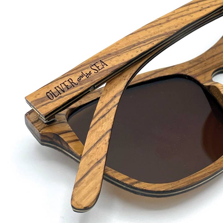 Oliver and the Sea - Wholesale Sunglasses - Unisex - Wood Sunglasses Polarized / CayeCaulker