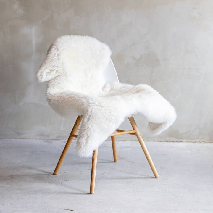 Van Buren - Wholesale Throw Blanket - Texel sheepskin white