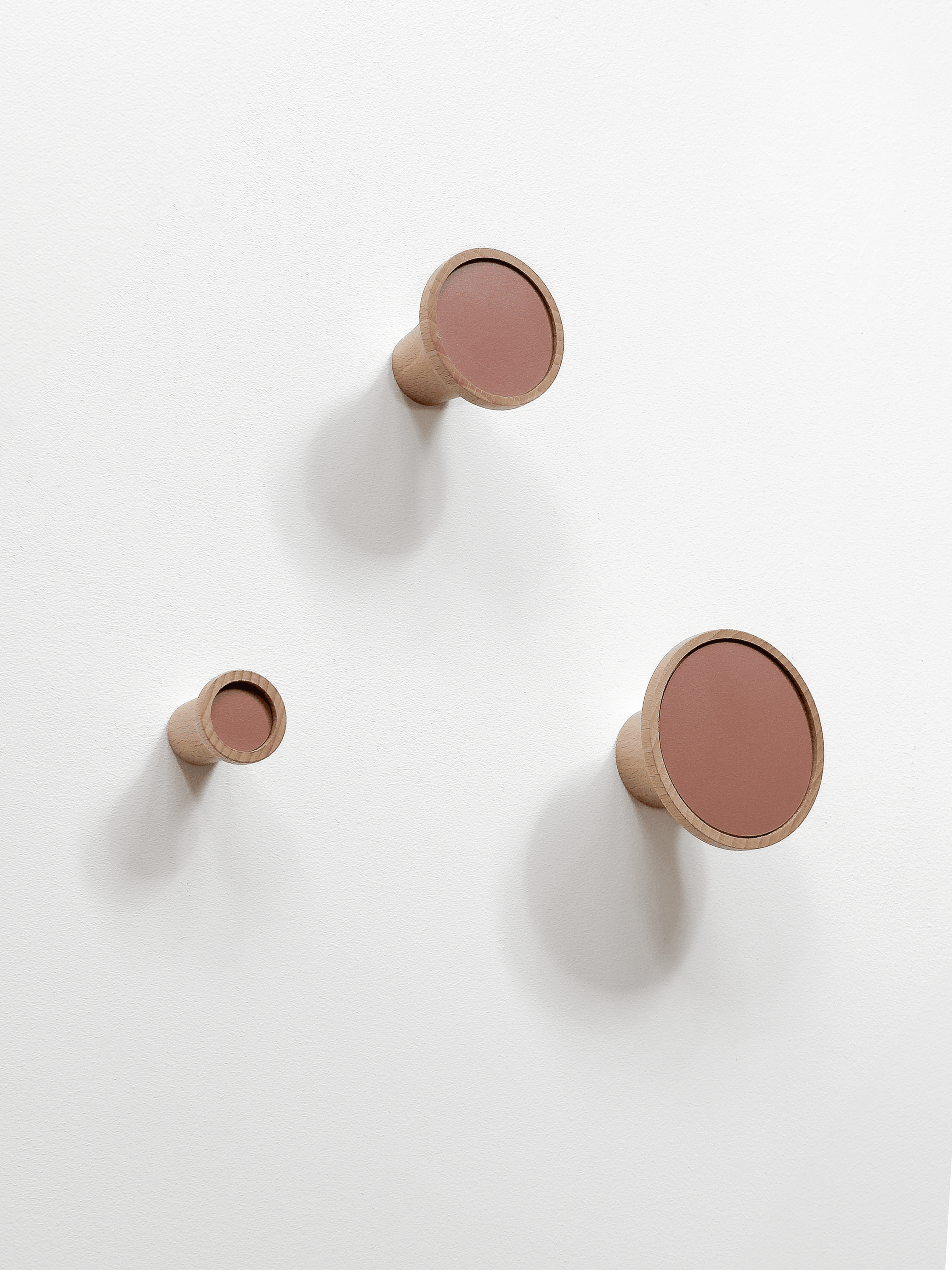 Reine Mère - Wholesale Wall Hook - Clairon Set - Set of 3 beech coat hooks3