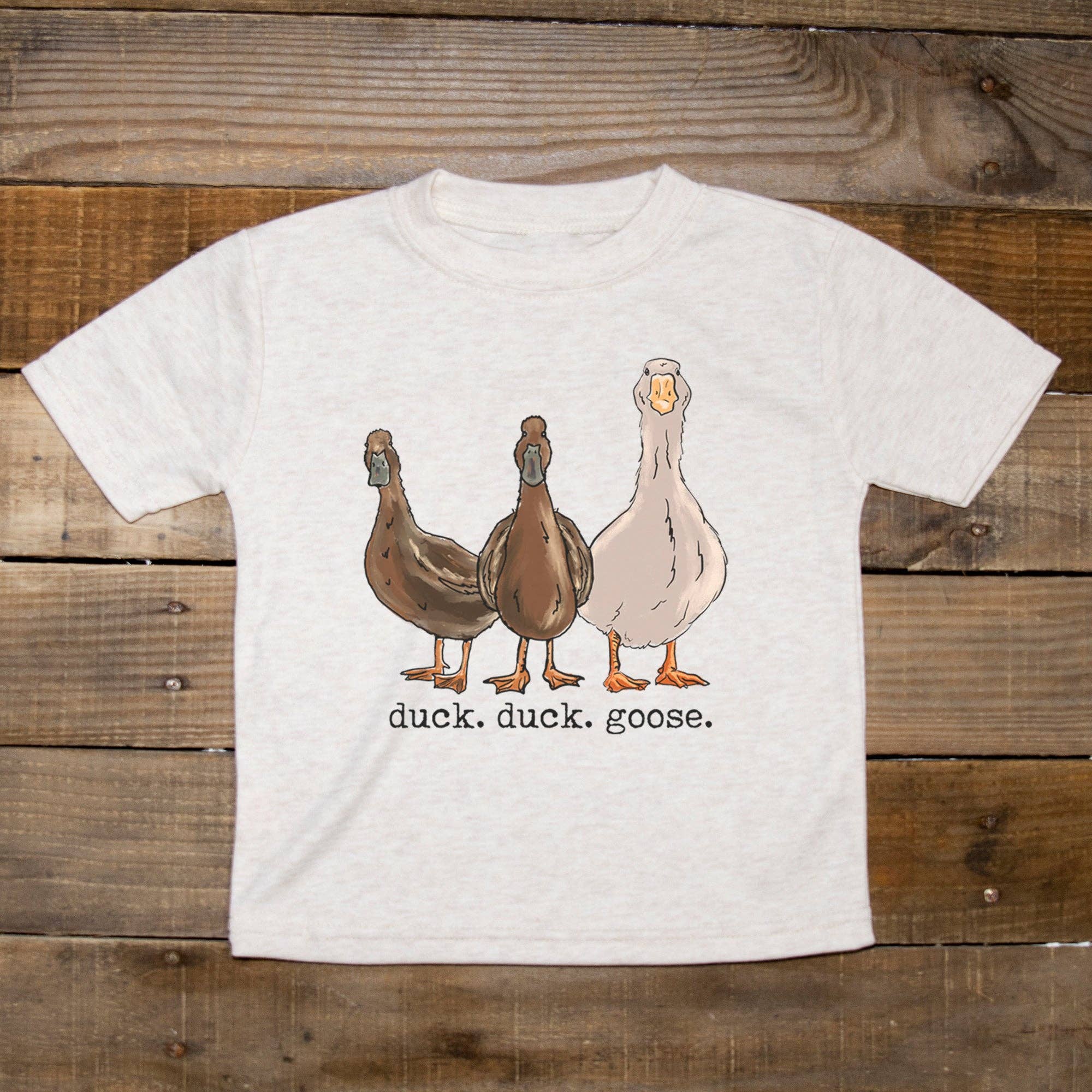 Barefoot Baby - Venta al por mayor Camiseta serigrafiada - Niños - Ropa de Verano para Niños "Duck Duck Goose" de Chico de Campo Occidental4