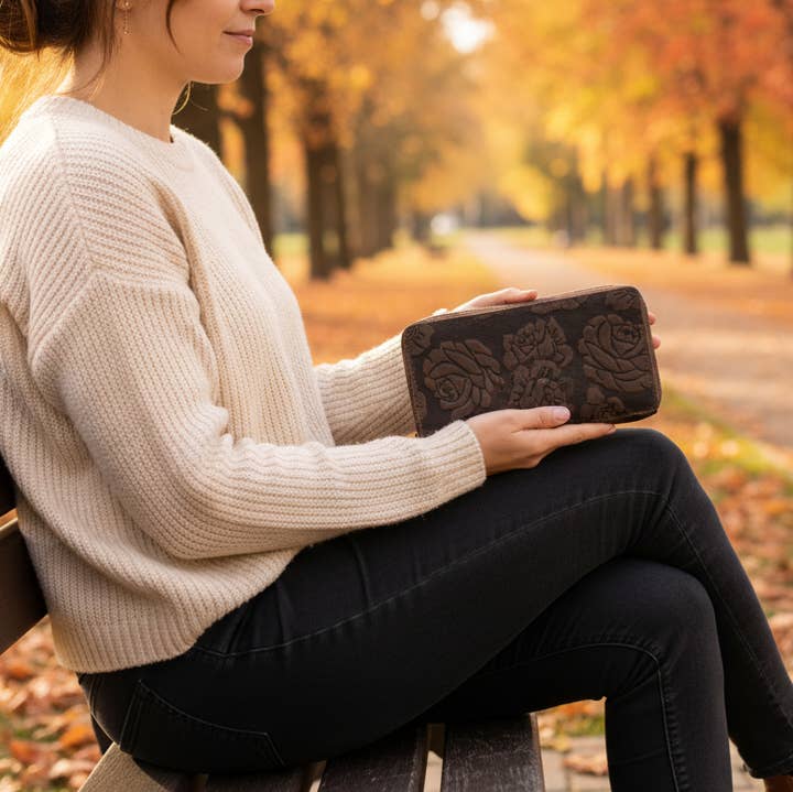 Alta Quero - Wholesale Wallet - Women's - Genuine Ladies Leather Wallet Embossed – Brown (Rose)2