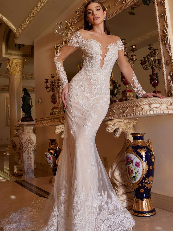 Abito da sposa sirena in pizzo bohemien a maniche lunghe per la vendita all'ingrosso da parte di Ladivine by Cinderella Divine