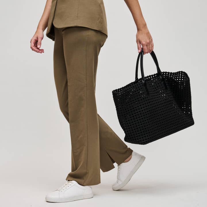 Sol and Selene – wholesale Tote bag – Women's – Solstice Large Hand Woven Knot Tote3