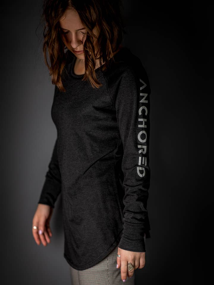 Hello Beauty Full & Co. - Wholesale Tunic - Women's - ANCHORED Fashion Tunic Long Sleeve