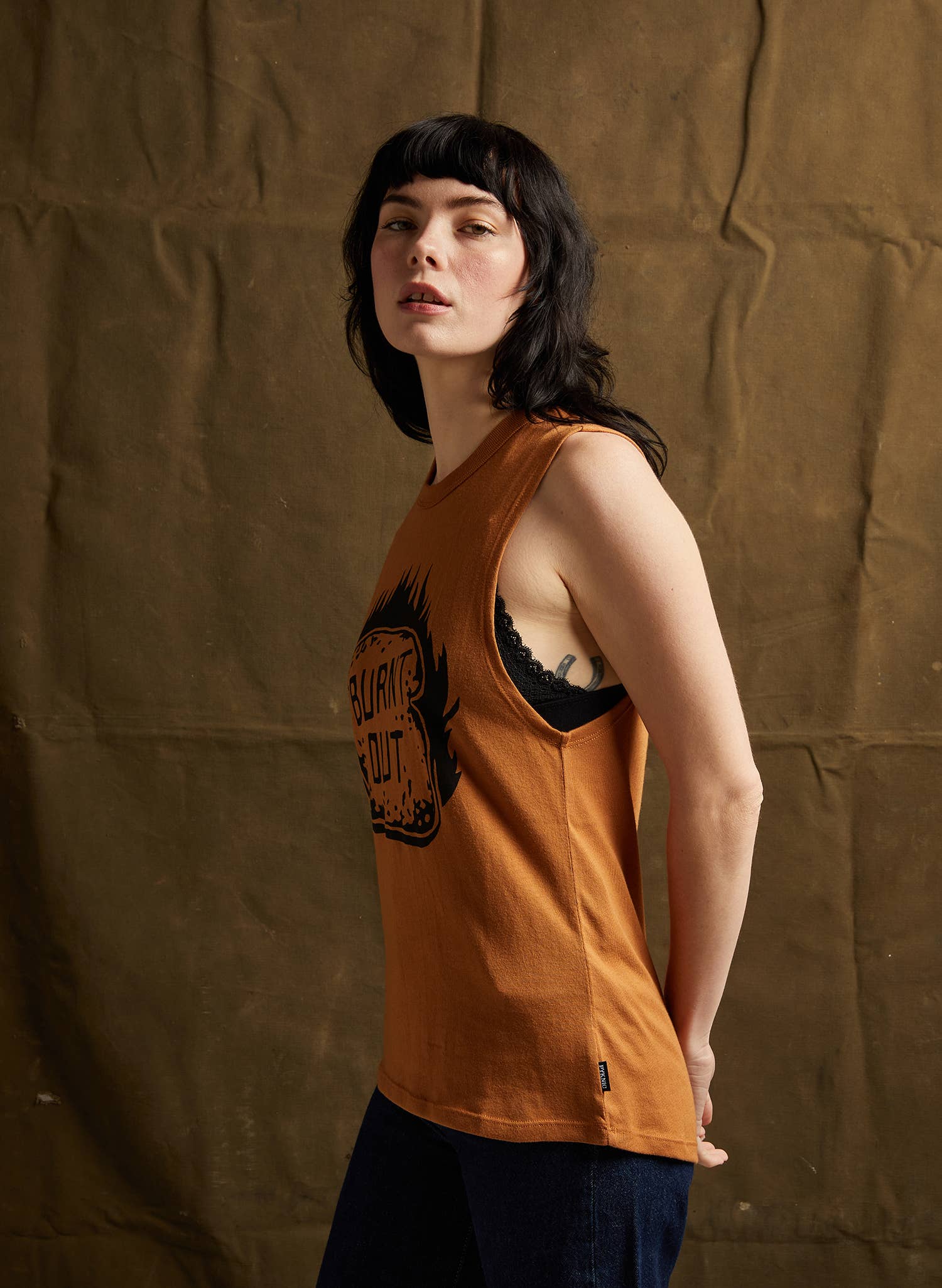 Pyknic – Engroshandel T-shirt med print - Dame – Brændt ud Muscle Tee4