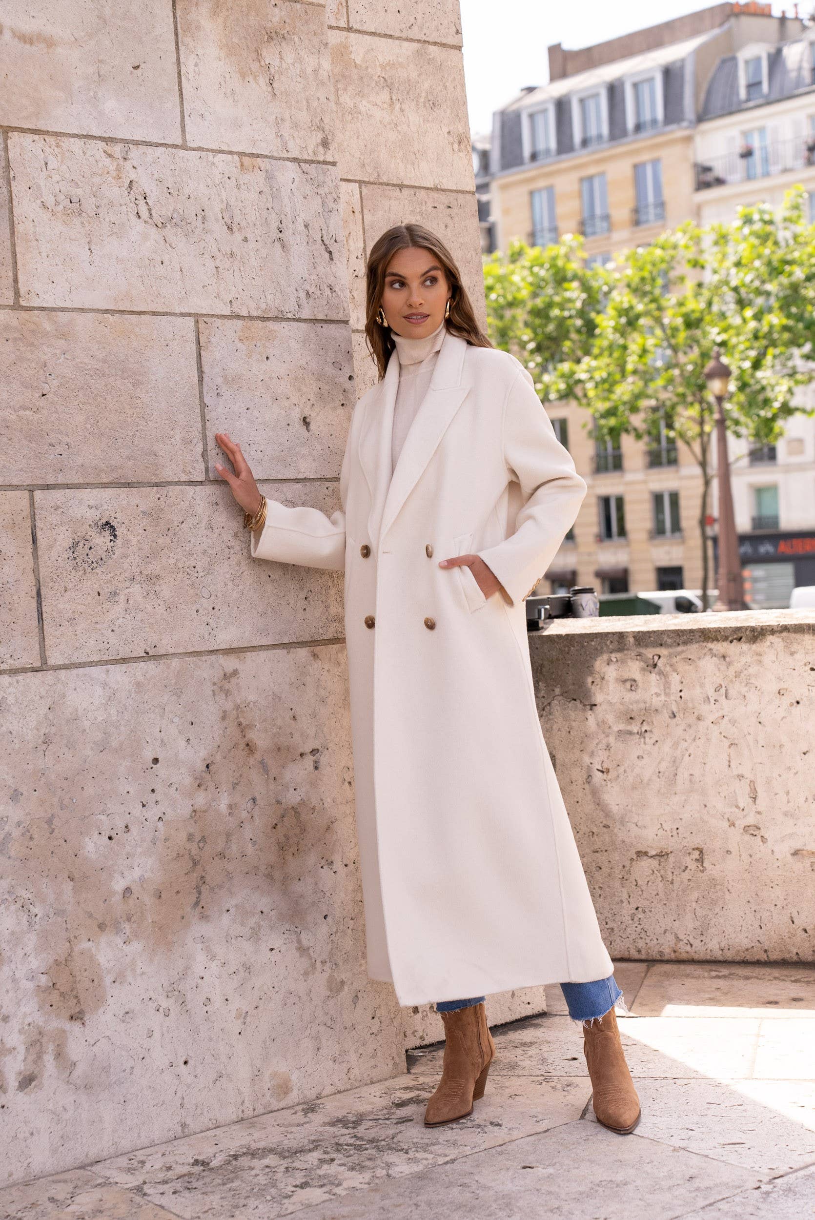 Attentif Paris – Großhandel Mantel - Damen – Extra langer, handgenähter Oversize-Mantel aus Wollmischung7