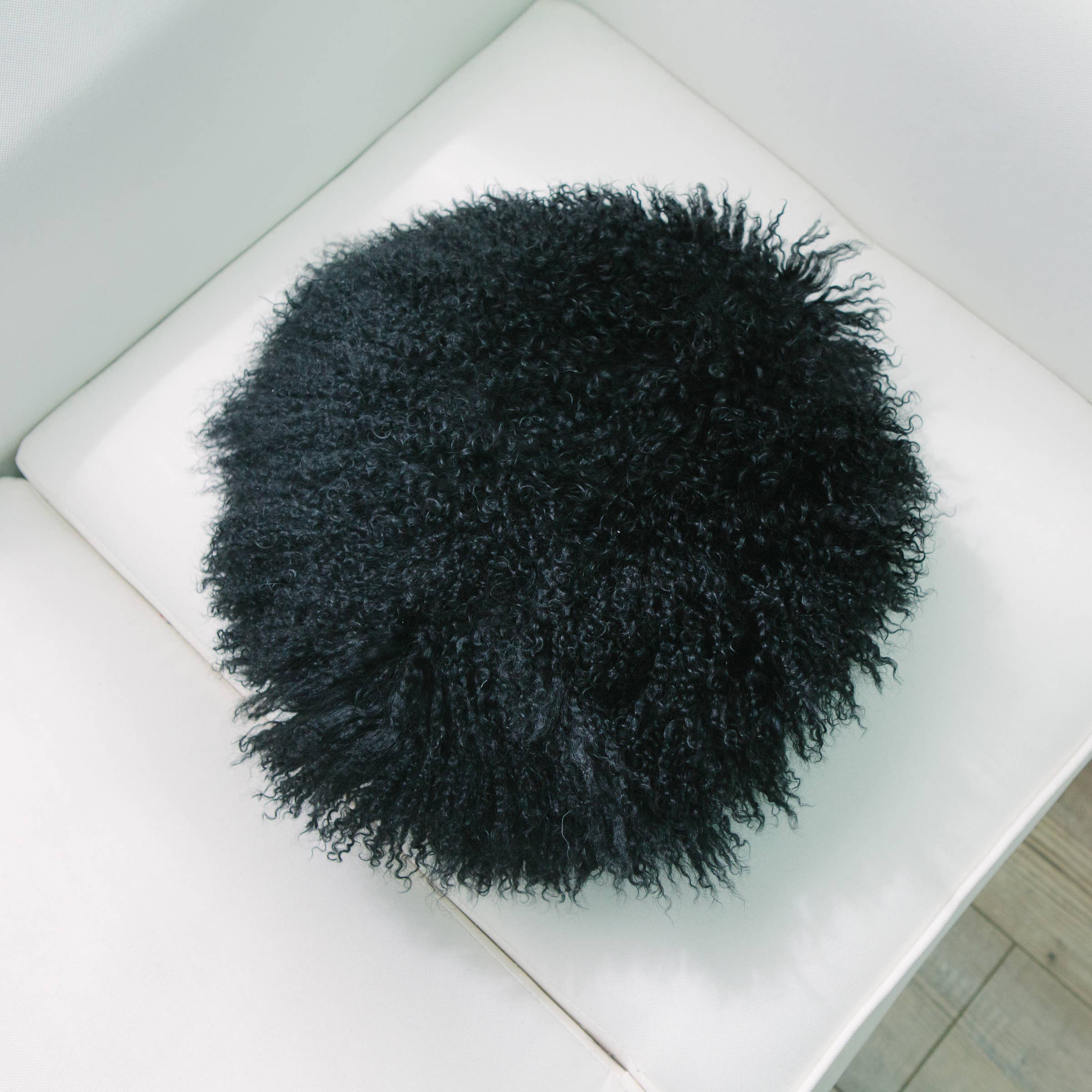 HUIRESOURCE - Vendita all'ingrosso Cuscini decorativi - Cuscino in Pelliccia di Agnello Mongolo a Forma Rotonda0