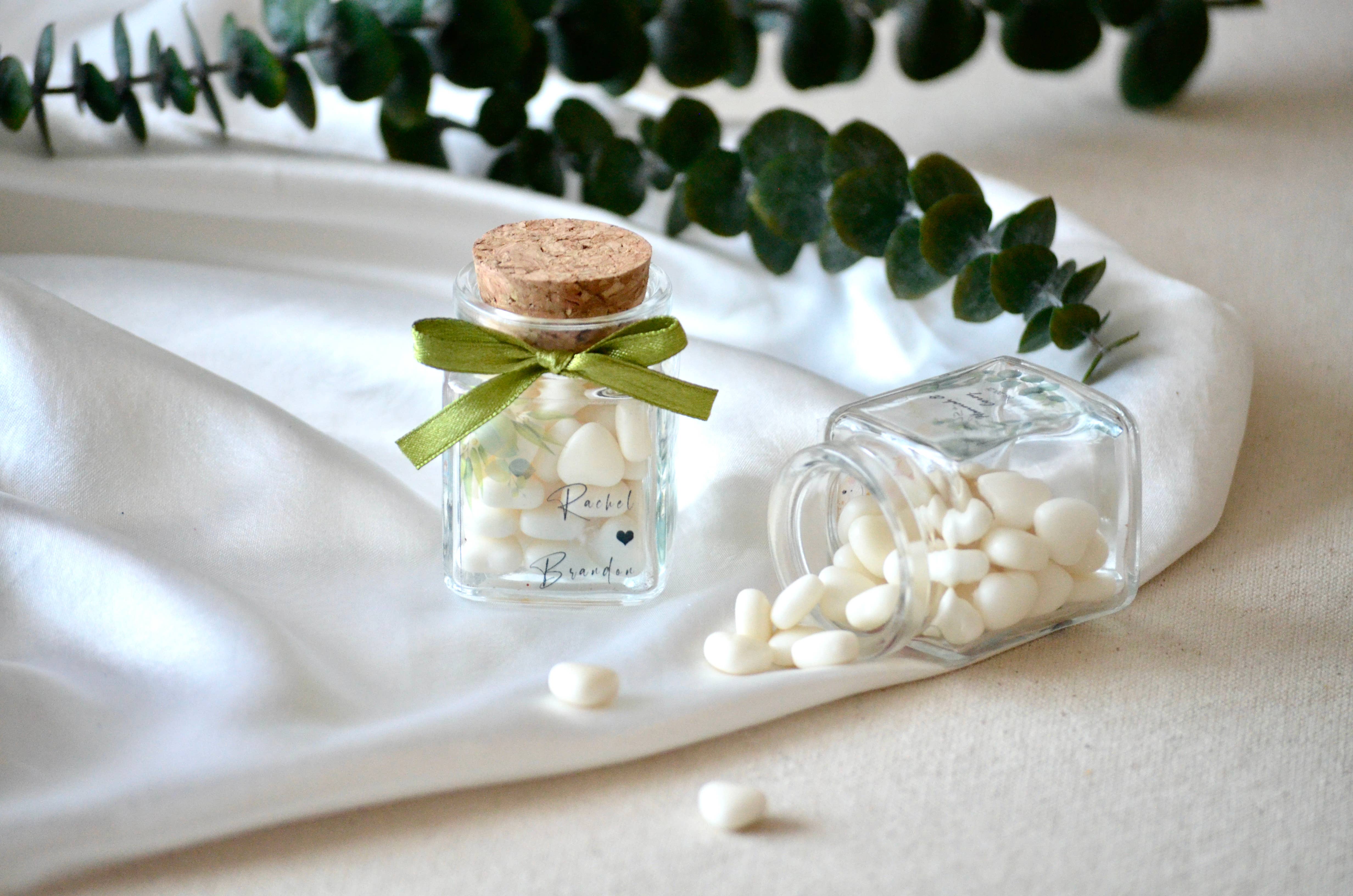 Uniq Favors - Wholesale Party gift - Heart-Shaped Candy Glass Bottle Favors, Wedding Candy Favors1