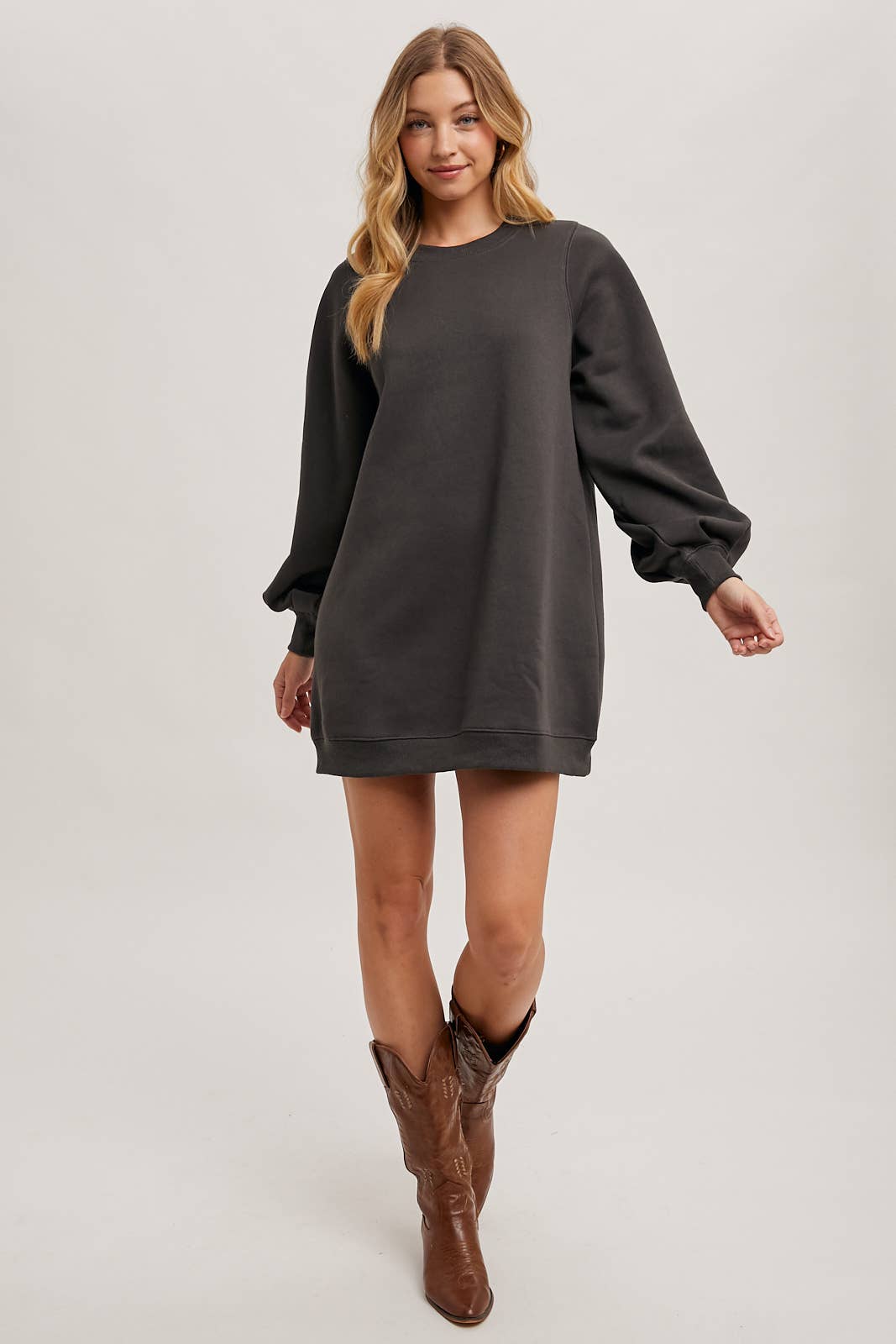 Bluivy – Großhandel Kleid – Damen – Sweatshirt-Kleid mit oversized Bubble-Ärmeln6