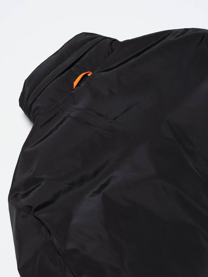 Chaqueta acolchada Sander, poliéster reciclado negro para venta al por mayor de Far Afield