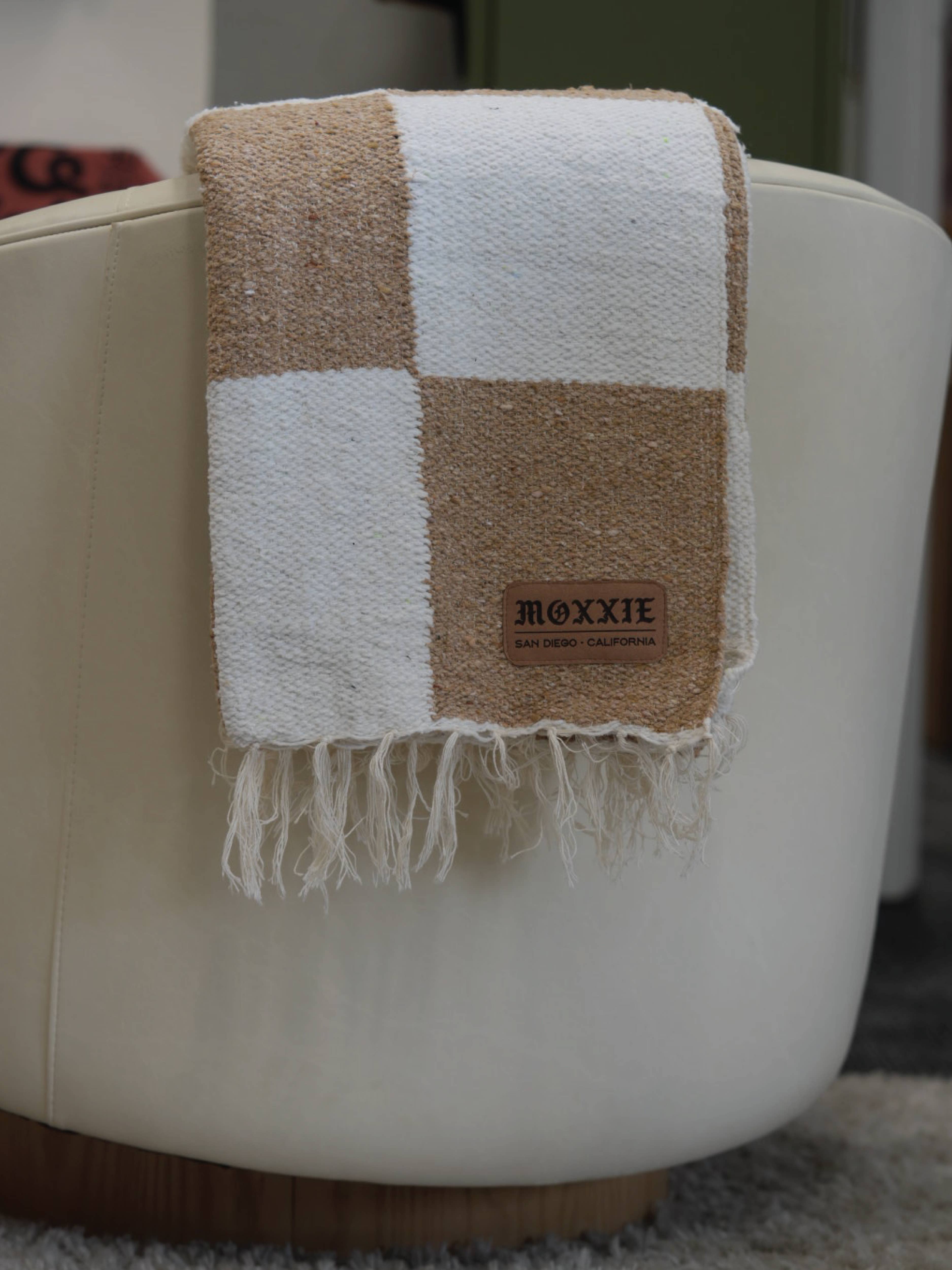 Natural Checkered Baja Blanket for wholesale on Faire