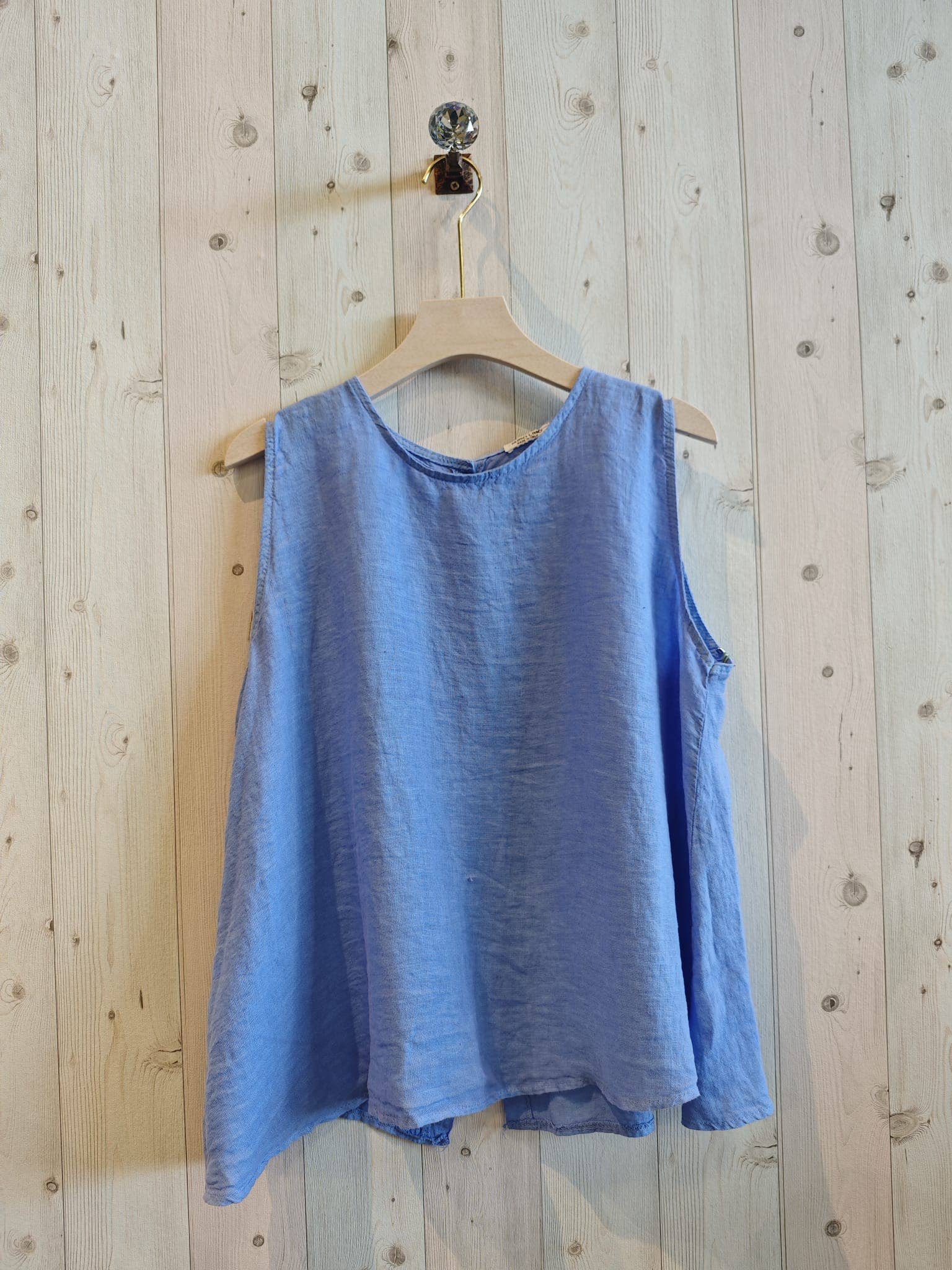 Linen & More - Wholesale T-Shirt - Women's - REF 5299 SLEEVELESS SHIRT BUTTONS 100% LINEN13