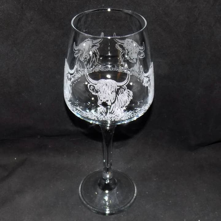 Engraved Highland Cow Wine Glass for wholesale by Art Glass Ltd