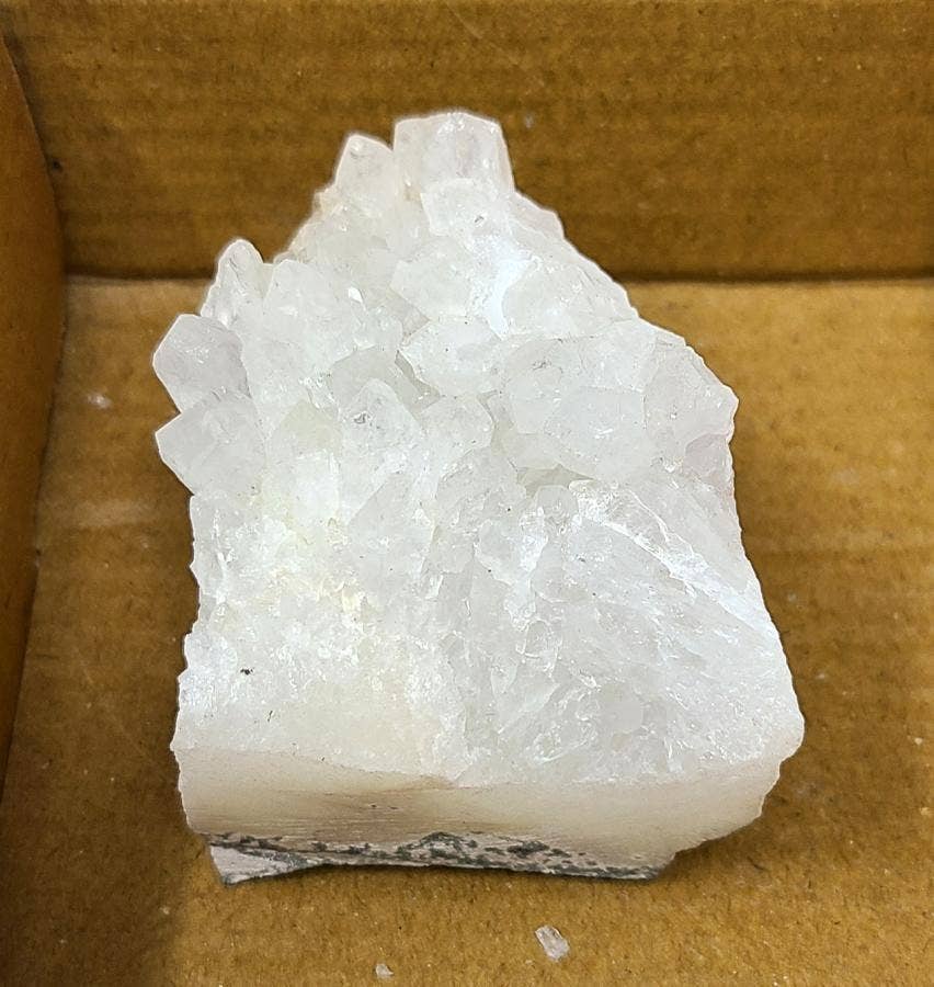 GREENROOTS USA LLC - Wholesale Spiritual Stone/Crystal - Quartz Druzy Crystal Clusters 6oz1