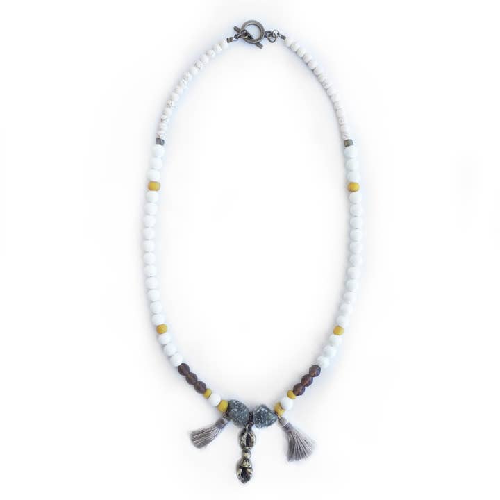 LUNA pour la vente par Julie Bessette