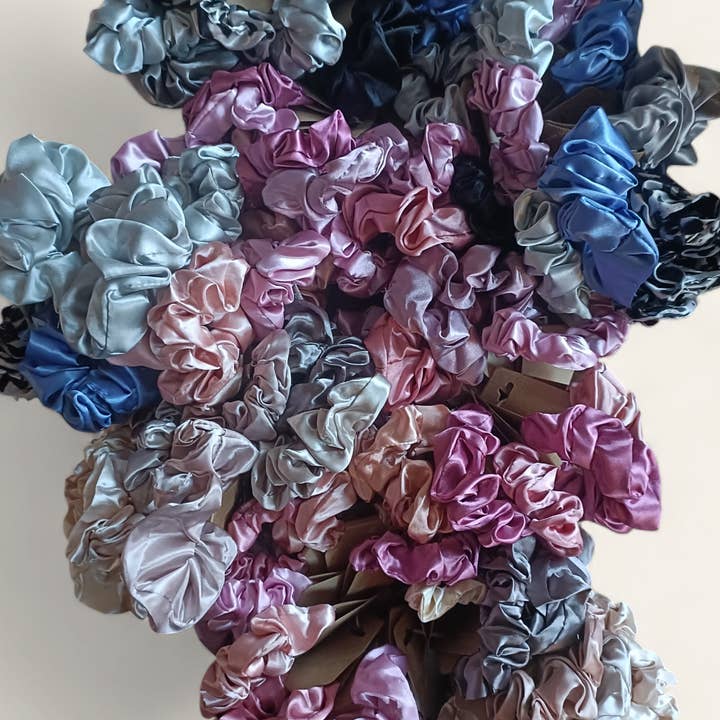 Kids4trendy - Wholesale Scrunchie - Women’s - SILK scrunchies Blue Moon pink mix2