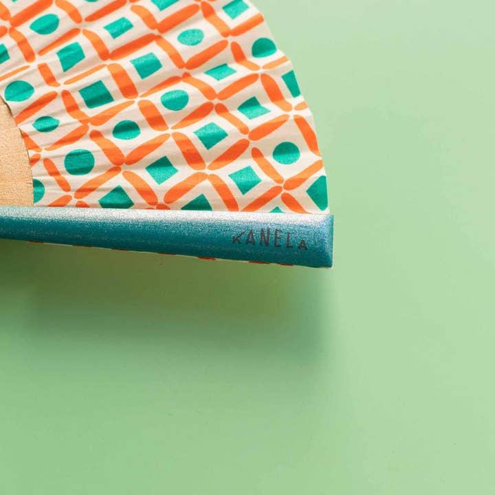 Kanela Fans - Wholesale Handheld Folding Fan - Mia fan1