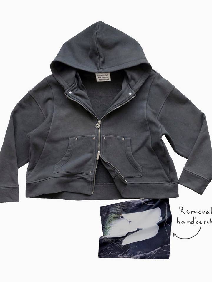 Sweat à capuche A Way Home pour la vente par Protémoa