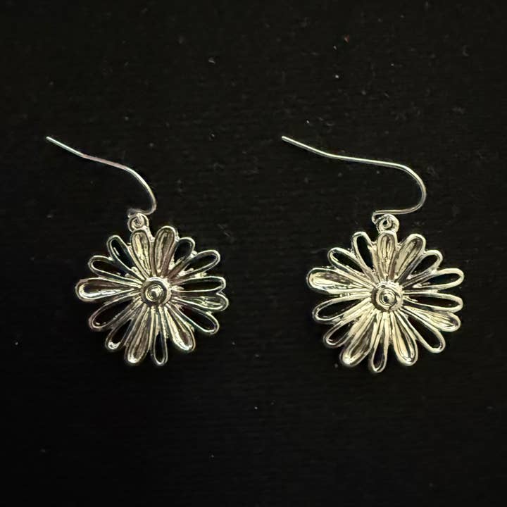 FR2560 All Silver Metal Daisy Flower Dangle Earrings for wholesale by 0011 PREMIERE