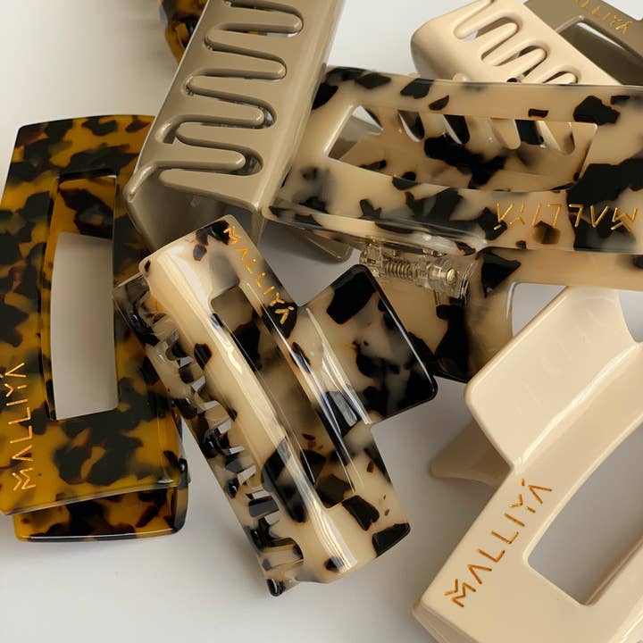 Large Claw Clip - Latte for wholesale on Faire2