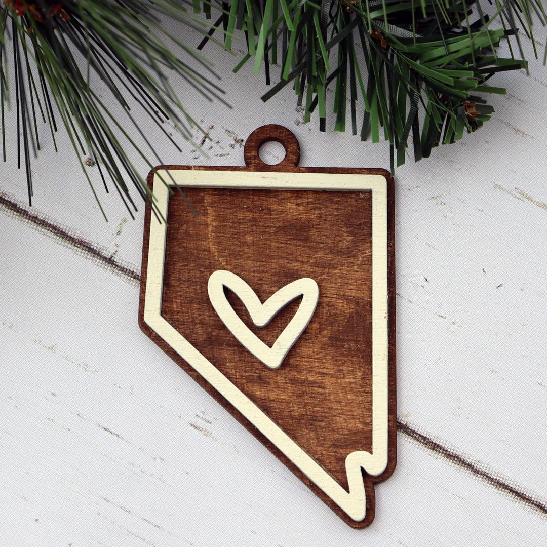 The Trendy Traveler – Ornamento por atacado – Enfeite de Natal de madeira em camadas de Nevada1