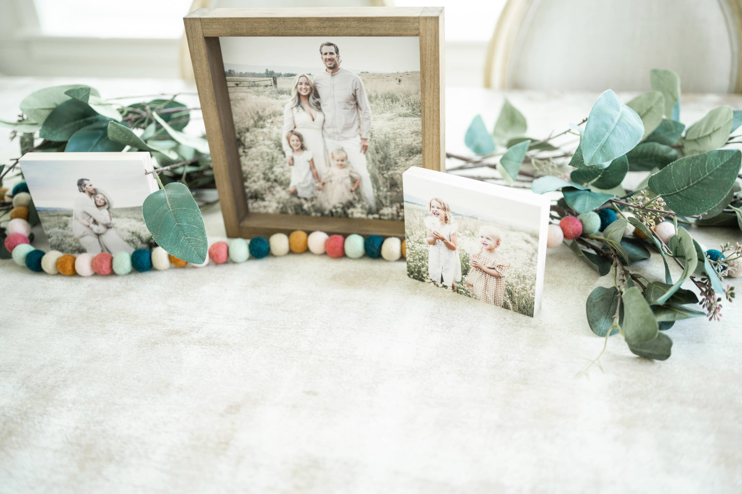 Joy Felts – wholesale Bunting/garland – Winter Delight Wool Ball Garland1