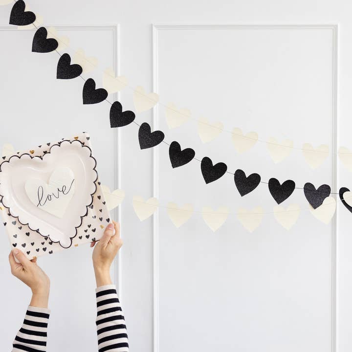 My Mind’s Eye - Wholesale Party Sign/Banner - XOX1002 - Glitter Heart Banner Set4